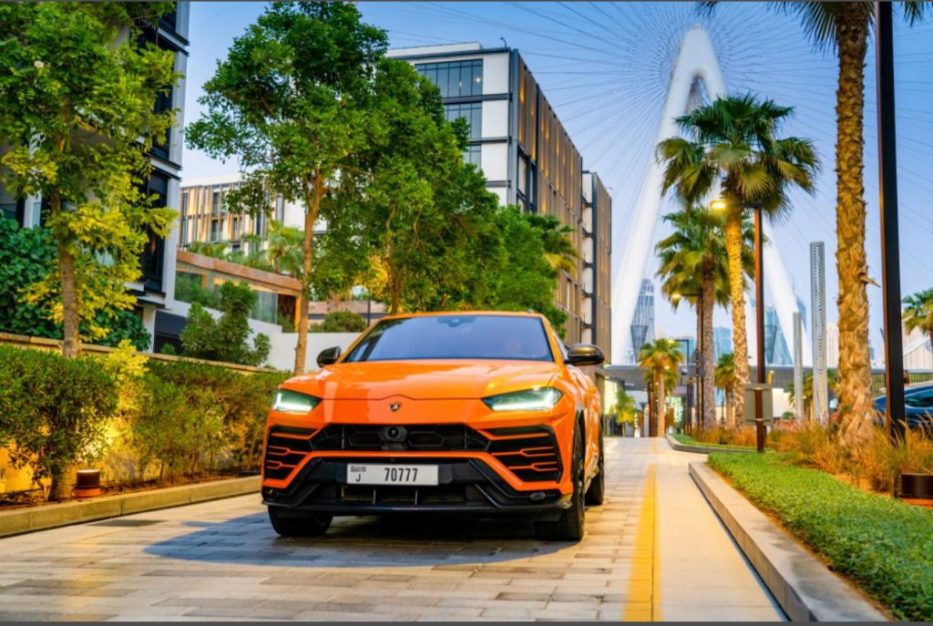 RENT LAMBORGHINI URUS DUBAI