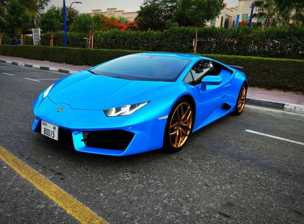 Lamborghini Huracan Blue 2019 for rent Dubai